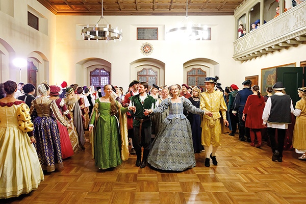 Renaissancetänze im Alten Rathaus in Wittenberg