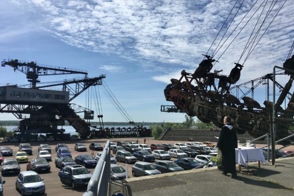 Autogottesdienst auf Ferropolis