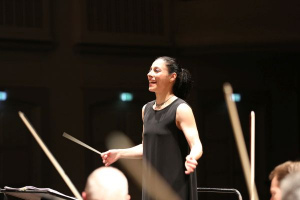 Dirigentin Elisa Gogou